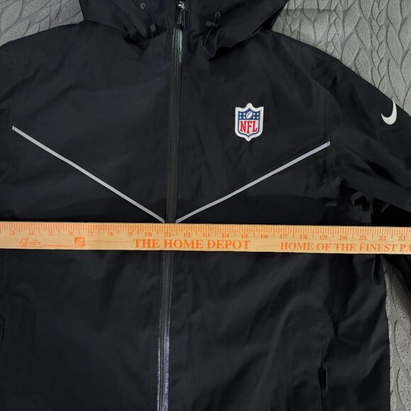 Nike NFL Shield Football On-Field Team Issue Rain Jacket Raincoat Mens M USA NEW - Picture 4 of 13